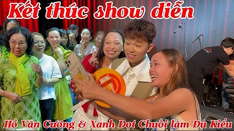 Hồ Văn Cường Chụp Ảnh Cùng Xanh Đọt Chuối Ngay Trên Sân Khấu & Fan Nhí Bật Khóc Sau Show