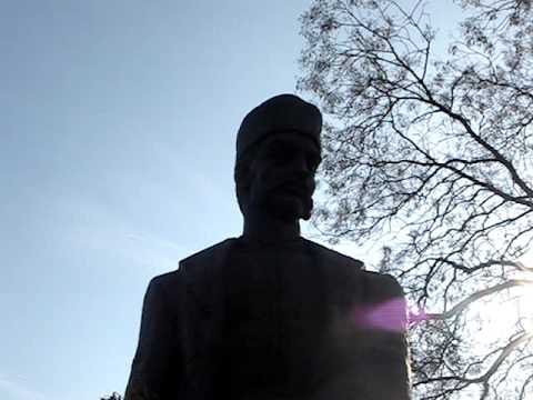 Video: Monumentul „Castraveți-pene” din Lukhovitsy: descriere, adresă și recenzii