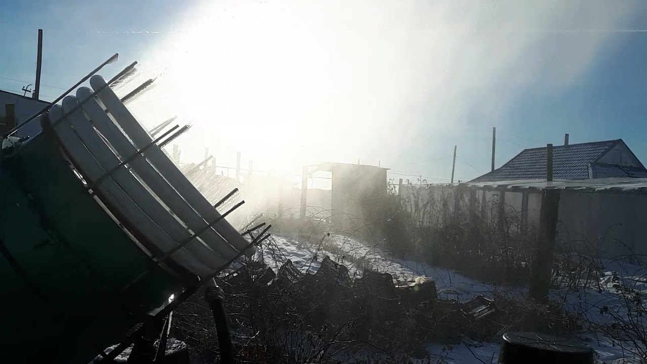 Самодельный снегогенератор для укрытия ежевики.
