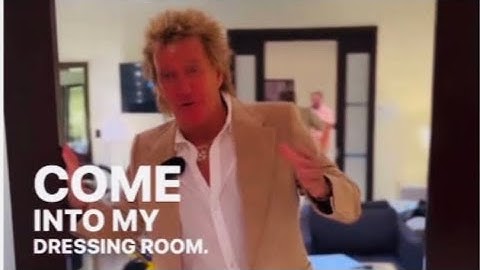 Rod Stewart Shows Off His Las Vegas Dressing Room