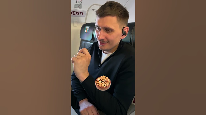 What are the favorite road snacks of Zalgiris players? 😄🍫
