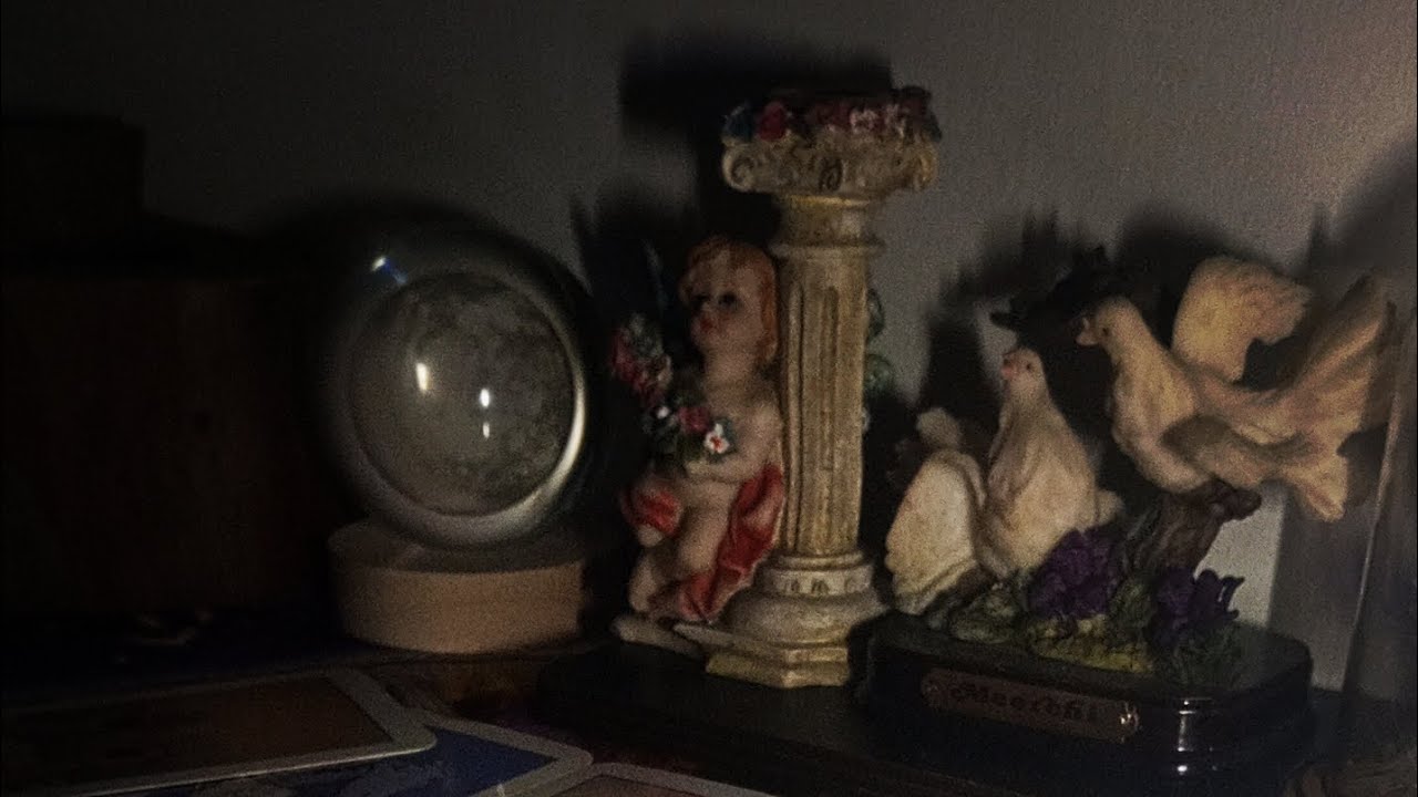 مين اللي بيحبك وبيفكر فيك🫂🌹روحه بتتخاطر معاك 🫢💥 مش قادر يبطل تفكير فيك ❤ خطوات بطيئه..علاقه قدريه😘