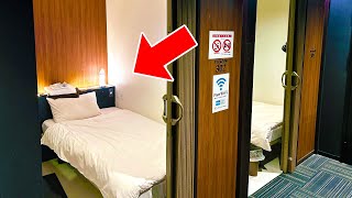 Staying at Japan’s $33 Cheap and Spacious Capsule Hotel Experience | Tokyo Chiba Travel Vlog 東京 千葉 screenshot 1
