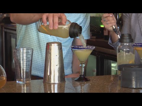 Enjoy Abuelo's signature El Jefe margarita and seasonal menu items