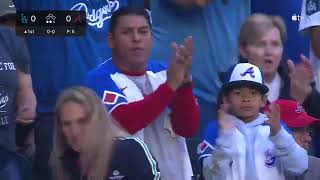 Freddie Freeman Receives Loud Ovation from Braves Fans before First At-Bat