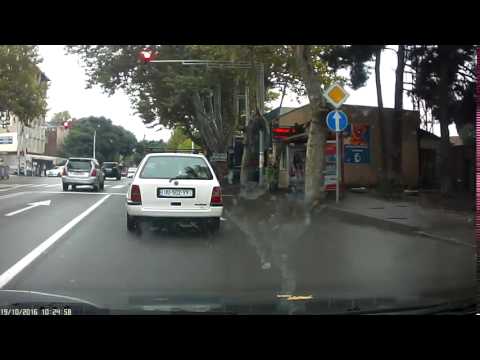 ზოგისთვის წითელია, ზოგისთვის მწვანე