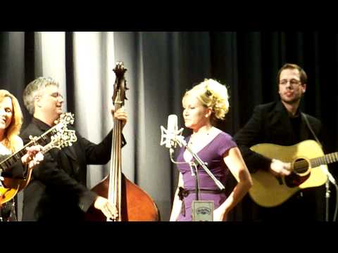 Rhonda Vincent and Angie Gail Lonesome Wind Blues