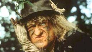 Video thumbnail of "Jon Pertwee - The Old Sow"