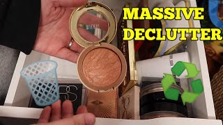 Bronzer, Face Palettes and Glitter Declutter! *Spring Cleaning*