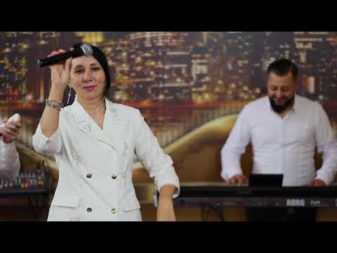 Claudia Anghel &