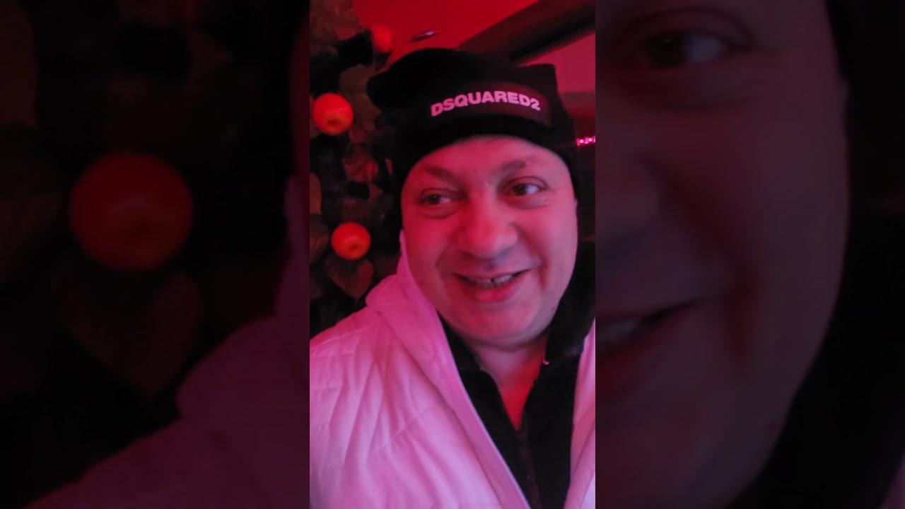 Bro: It's not gonna snow today... Me: LOOK!! 