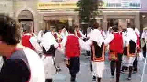 Bosnia & Herzegovinia folk dancers