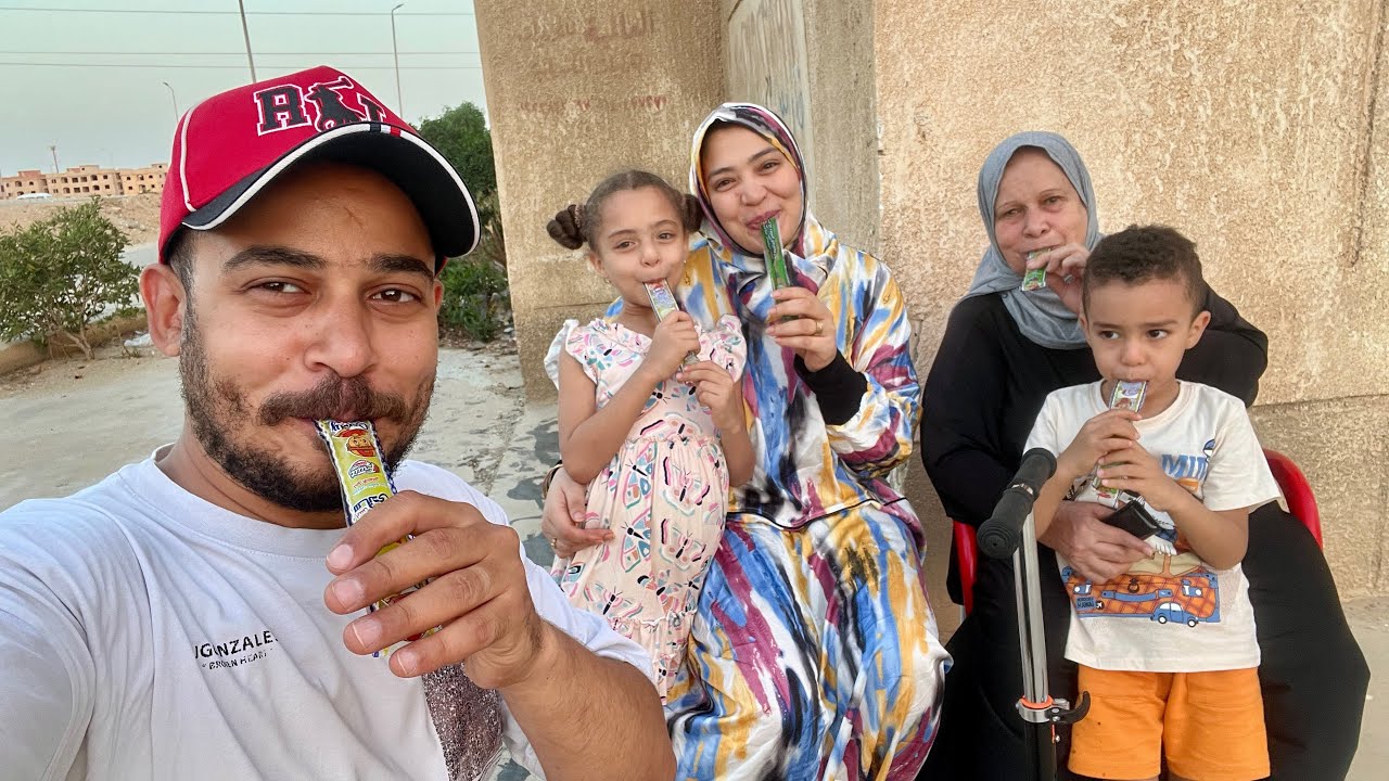 بعد الطبخ والفرهده مع العيال نزلنا انا وحماتي نروق ع نفسنا😆🤣شوفو جبنا ايه وفرحناهم