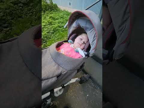 успеваем ловит погодку, на Урале это лето как то не очень 😌 и да кстати Ева без всяких этих трубок