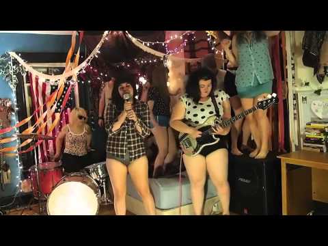 KITTEN FOREVER - "FAMOUS FRIENDS"