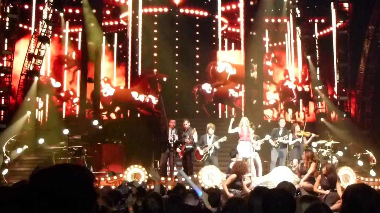 Taylor Swift -  Mean (Red Tour - The O2 London 11 02 14) 1080p HD