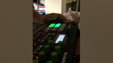 Scott Scheferman (aka highsage) - KAOTIK (live on Analog RYTM)