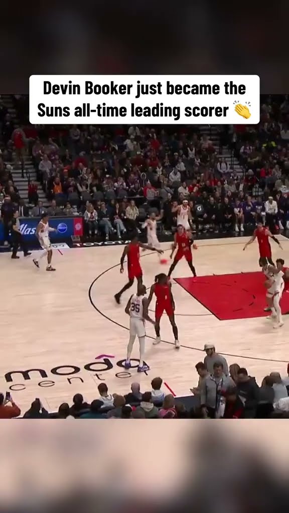 Devin Booker just became the Suns all-time leading scorer ?