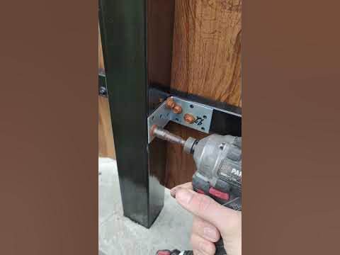 Способ крепление металлического профиля на забор - YouTube