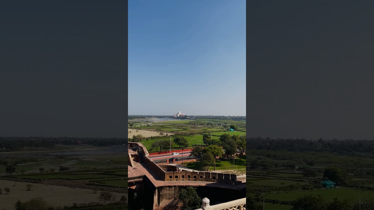 The views of Tajmahal from agra fort 😍