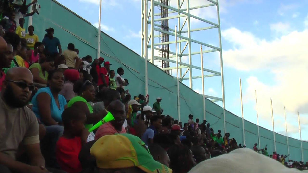 Gibson Relay in Studium YouTube