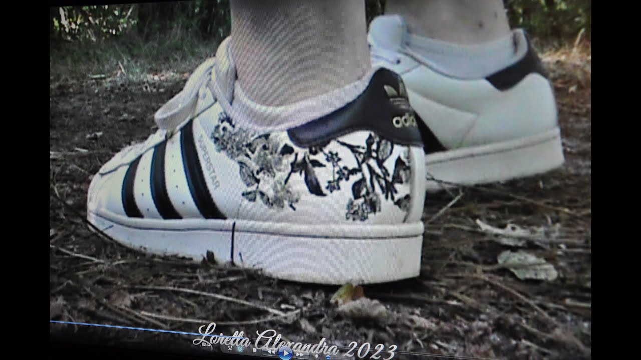 adidas superstar black floral