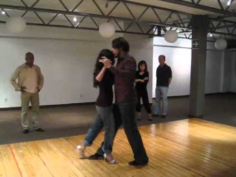 Clase de tango en México df, Leonardo y Yazmín