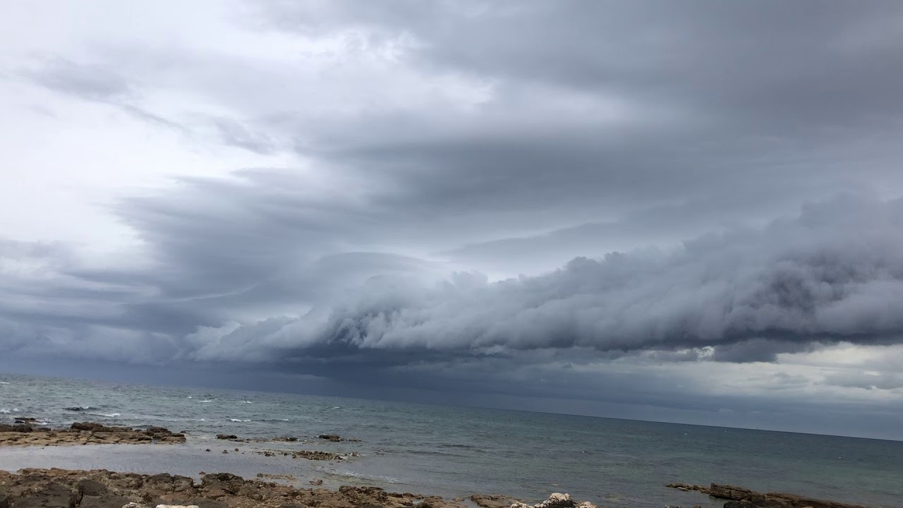 Shelf Cloud Looms Over Croatian Coast - YouTube