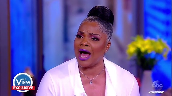 Mo'Nique Cries Over Whoopi Goldberg Telling Her To Not Worry About The Next  - YouTube