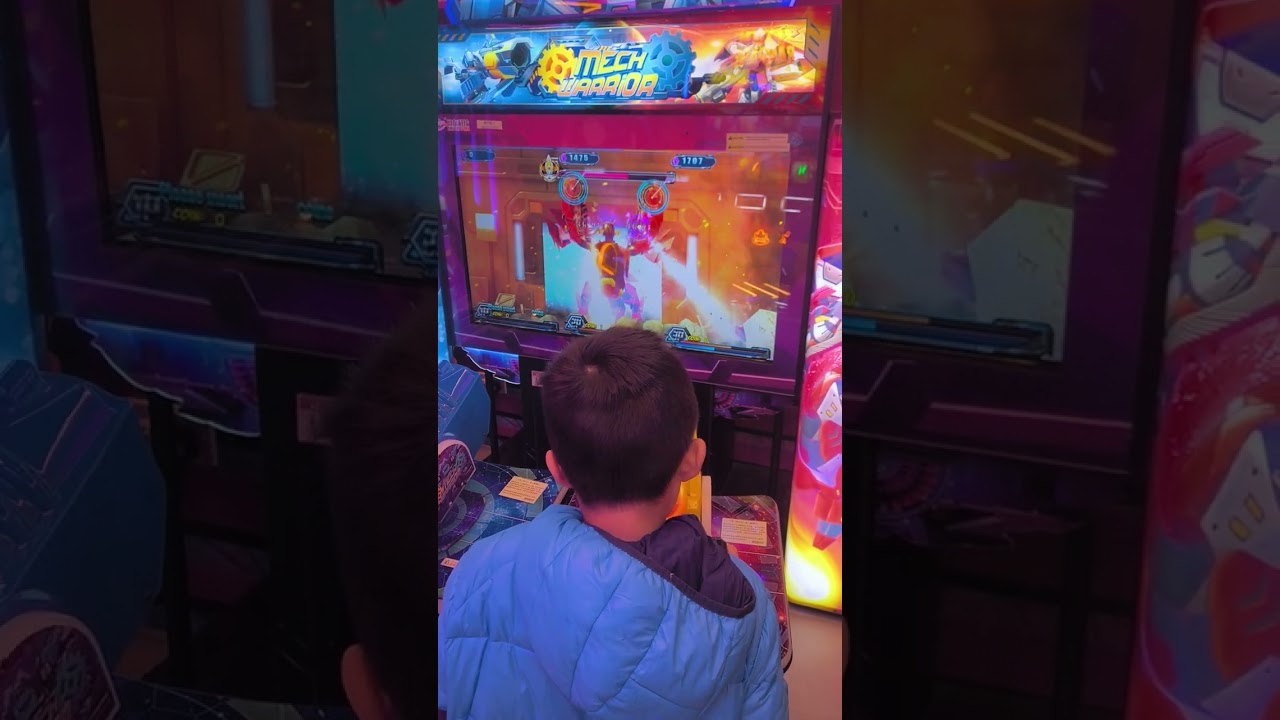 李金憲 冒險樂園  MECH WARRIOR #16 銅鑼灣金百利