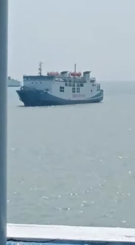 story wa naik perahu