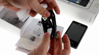 HTC HD mini unboxing video screenshot 5