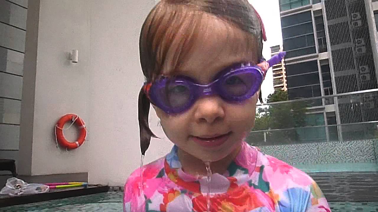 Vikky Lesson Vikky, 4 years old at her 4th Lesson - Holding Breath - YouTube