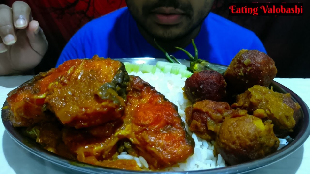 Eating Rice With Fish Curry, Fish Kopta Curry and Brinjal Fry Eating
