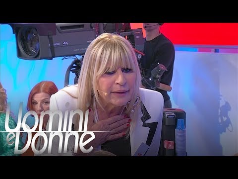 Uomini e Donne, Trono Over - Gemma e Aurora: un acceso confronto - YouTube