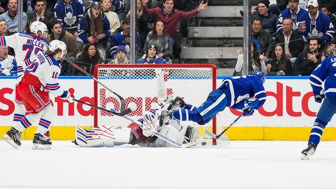 Eighteen straight games. 💪🍁 Mitch Marner (@marner_93) has now tied Darryl  Sittler and Eddie Olczyk for the longest point streak in…