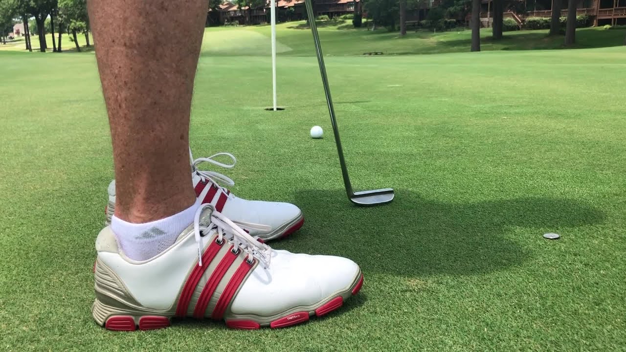 Football coaches compete and bond at Fearless Friday Golf Tournament