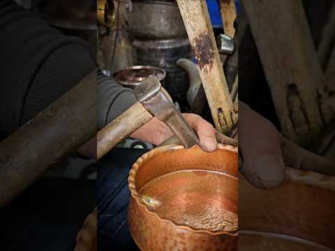 کنگره زدن مس به صورت دستی و سنتی مسگری 