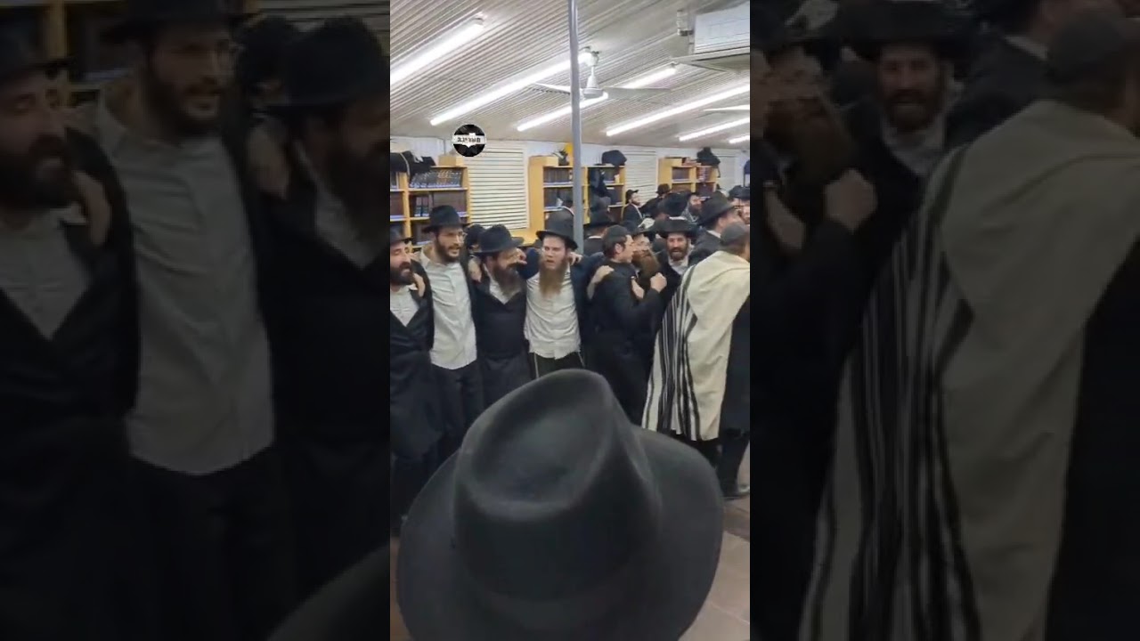 בשירה אדירה: כינוס השלוחים באוהל של הרבי,