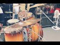 モニエは悲しむ   ドラムは楽しい
