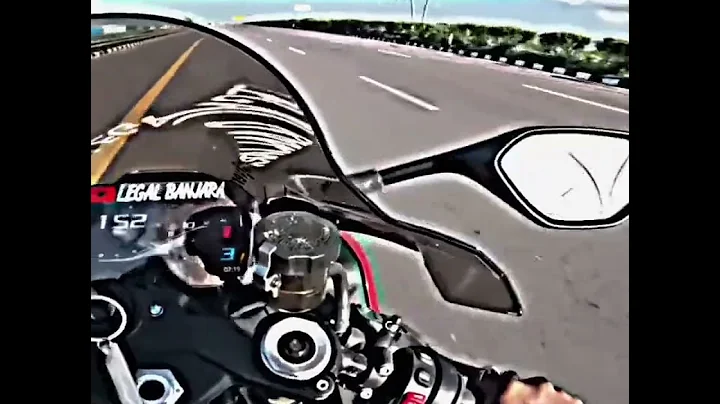 Honda CBR 1000RR Vs BMW 1000RR Drag race #shortviral #shorts