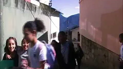 Pardia Dom Dom Dom legendado