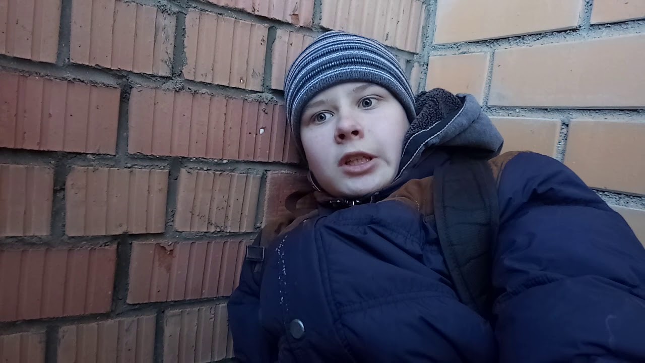 Лада гуляет голой