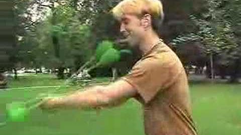 Poi Spinning Lesson: Isolated 3-Beat Weave