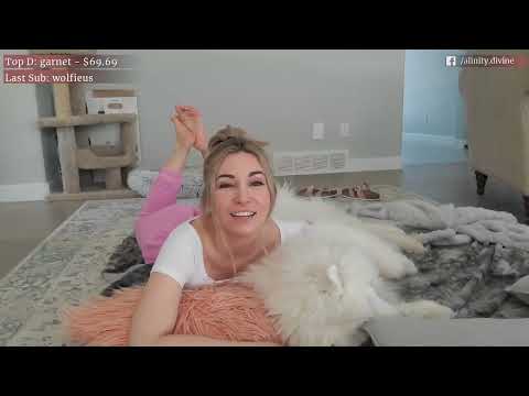 TWITCH STREAMER ALINITY FEET/SOLES