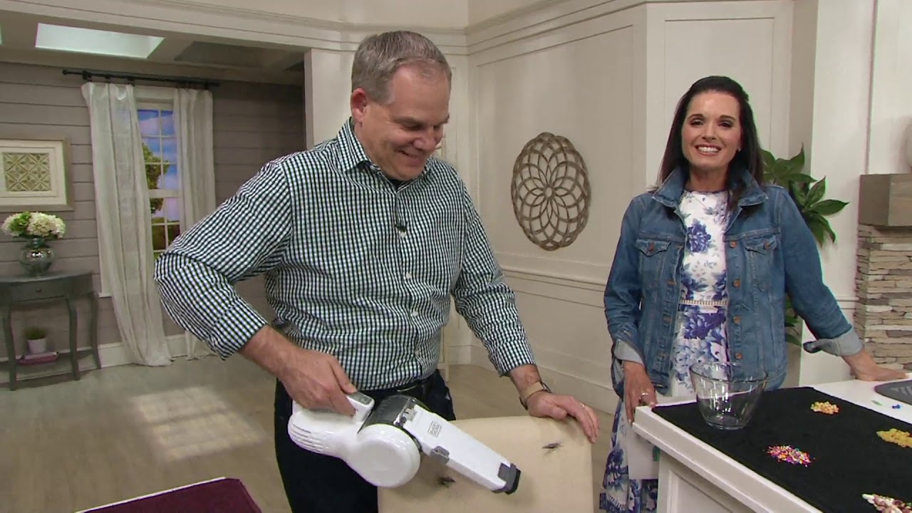 Black & Decker 20V Lithium Cordless Pivot Hand Vacuum w/ Charging Base