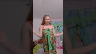 si cantik berkain batik