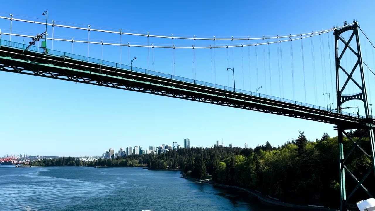 Epic Moment, cruising under the iconic Lionsgate bridge. 