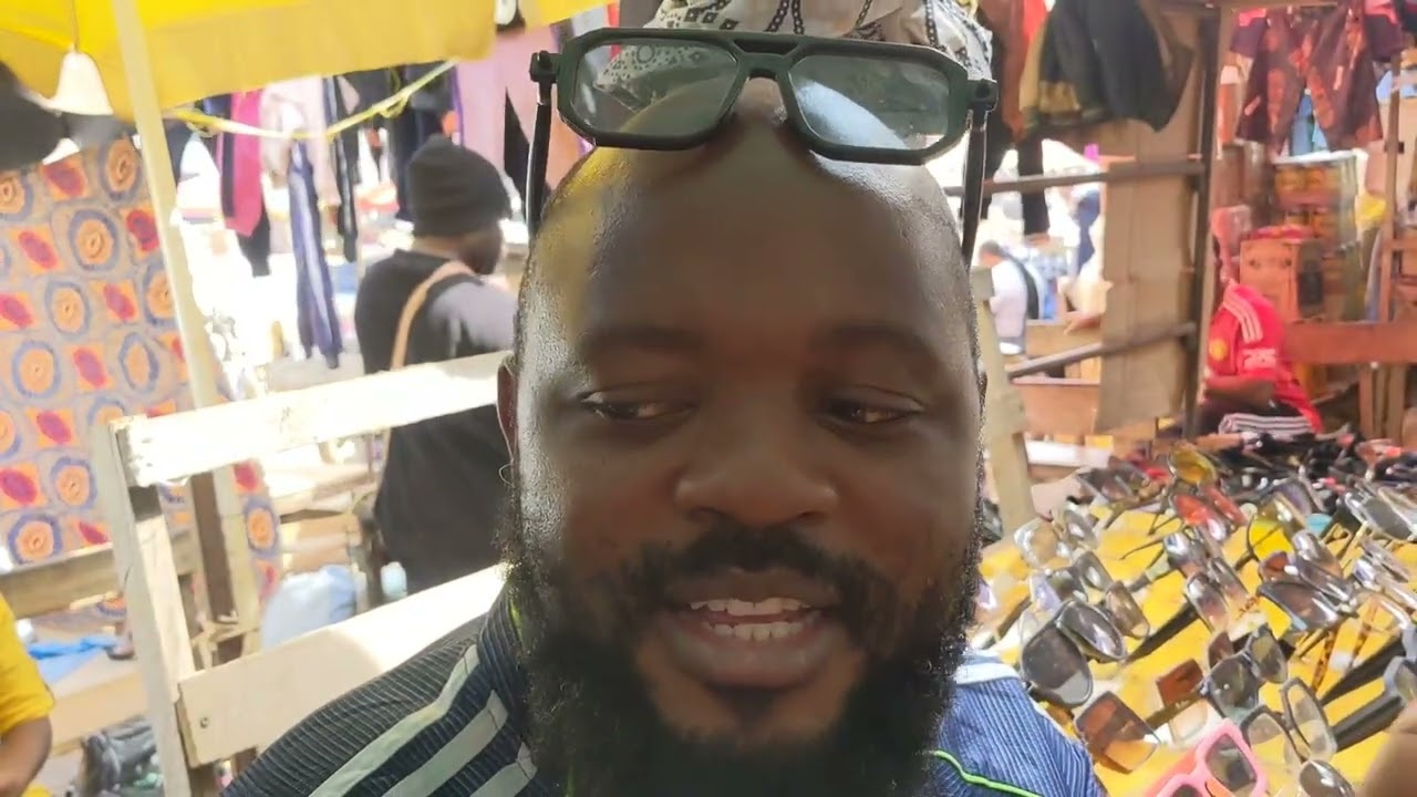 Last minute preparations for New Year, vendors say the business is moving well