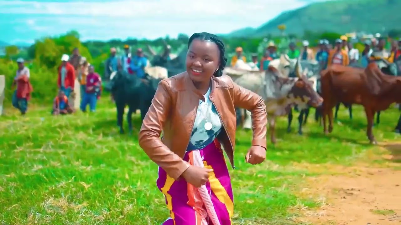 PELA BARA _ Zanak' ambanivolo  'clip 2026'